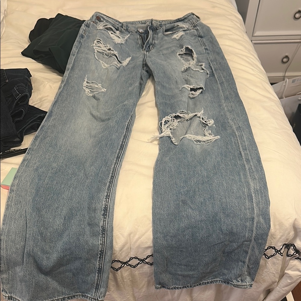 American Eagle Outfitters Light Blue Distressed Straight Leg Jeans